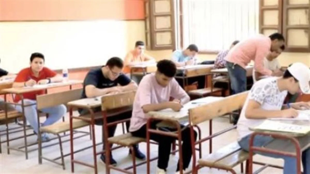 جدول الامتحانات معتمد.. 4 يونيو موعد بدء اختبارات الشهادة الإعدادية بالقاهرة